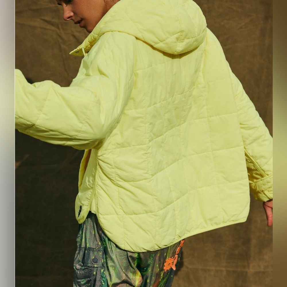 Free People Movement Pippa Packable Puffer in Sour Citrus Size XS NWT - Picture 2 of 5